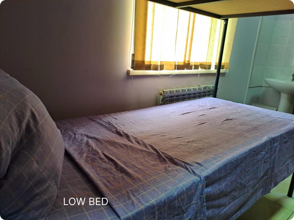 الماتي Fox Park Hostel المظهر الخارجي الصورة